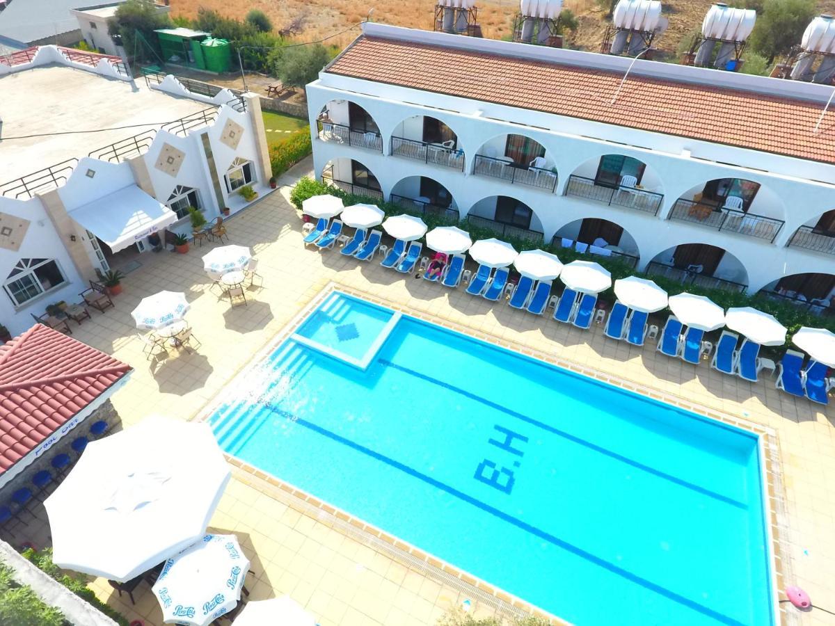Bare Hill Holiday Apartments Krini Exterior foto